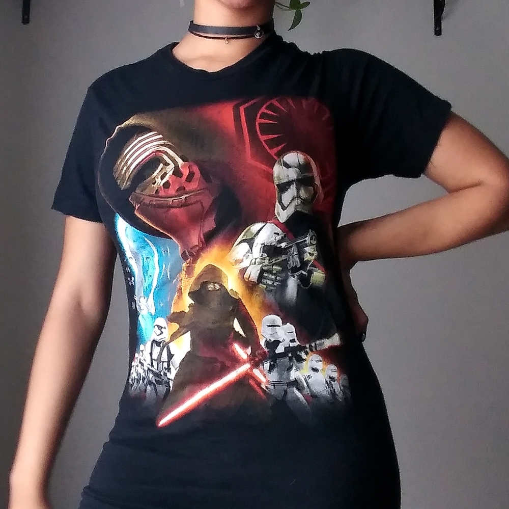 Cool Star Wars Graphic Tee!